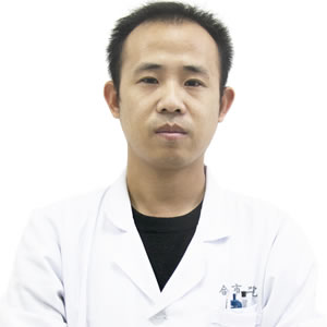 魯大偉